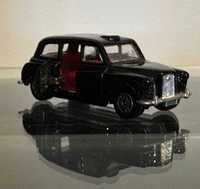 corgi lata 70/80
London taxi