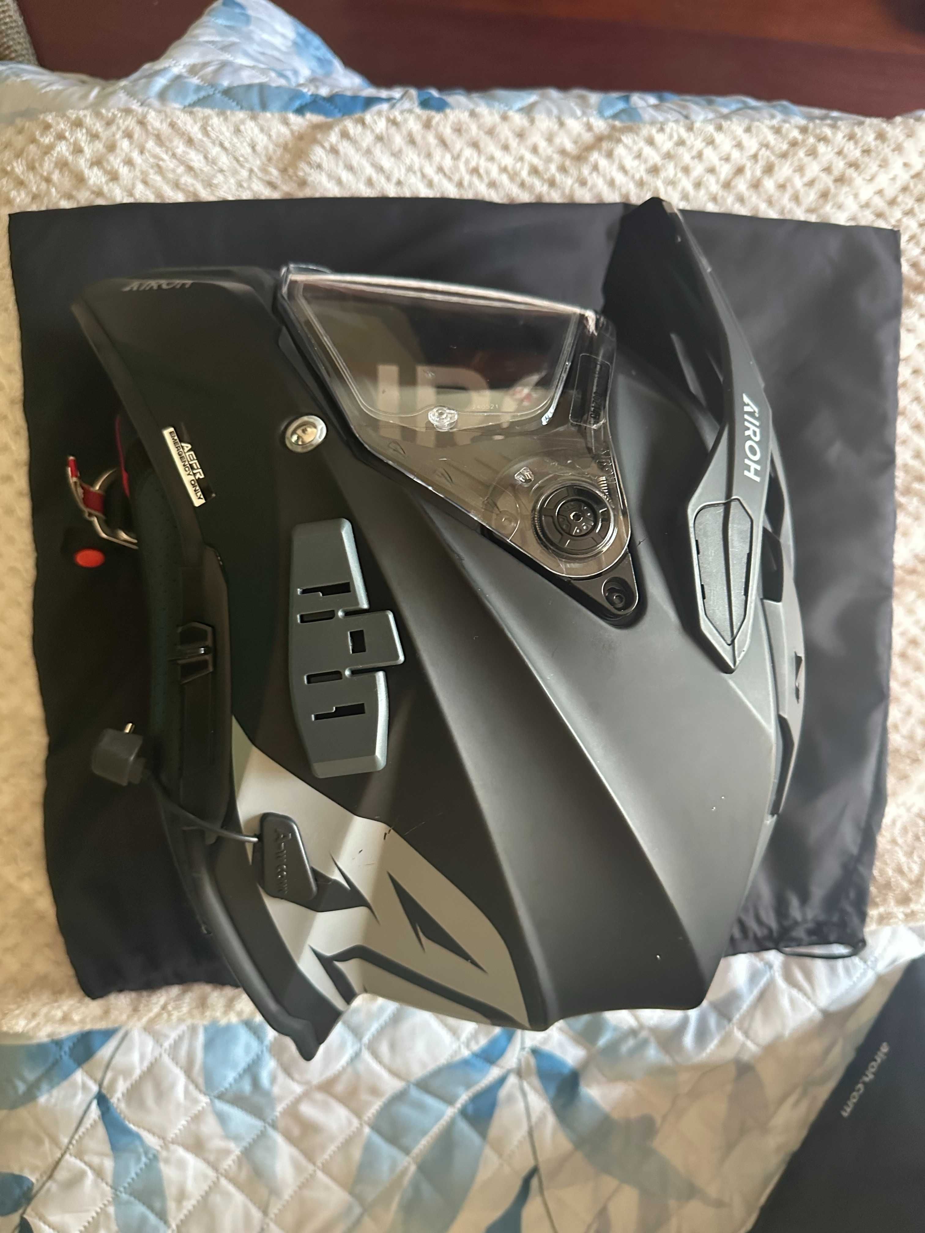 Capacete Airoh Commander 2 c/intercomunicador ASMAX S1