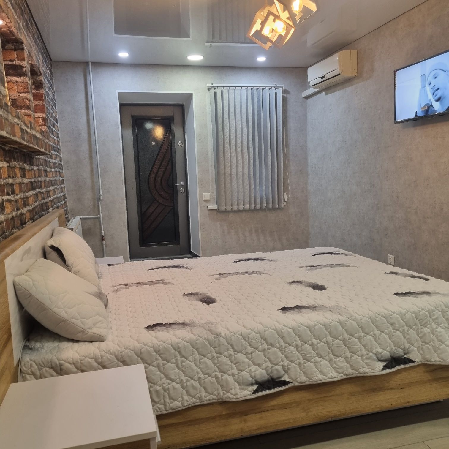 Сдам посуточно 2ку в центре с отдельным входом