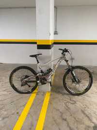 Bicicleta Nukeproof Scalp