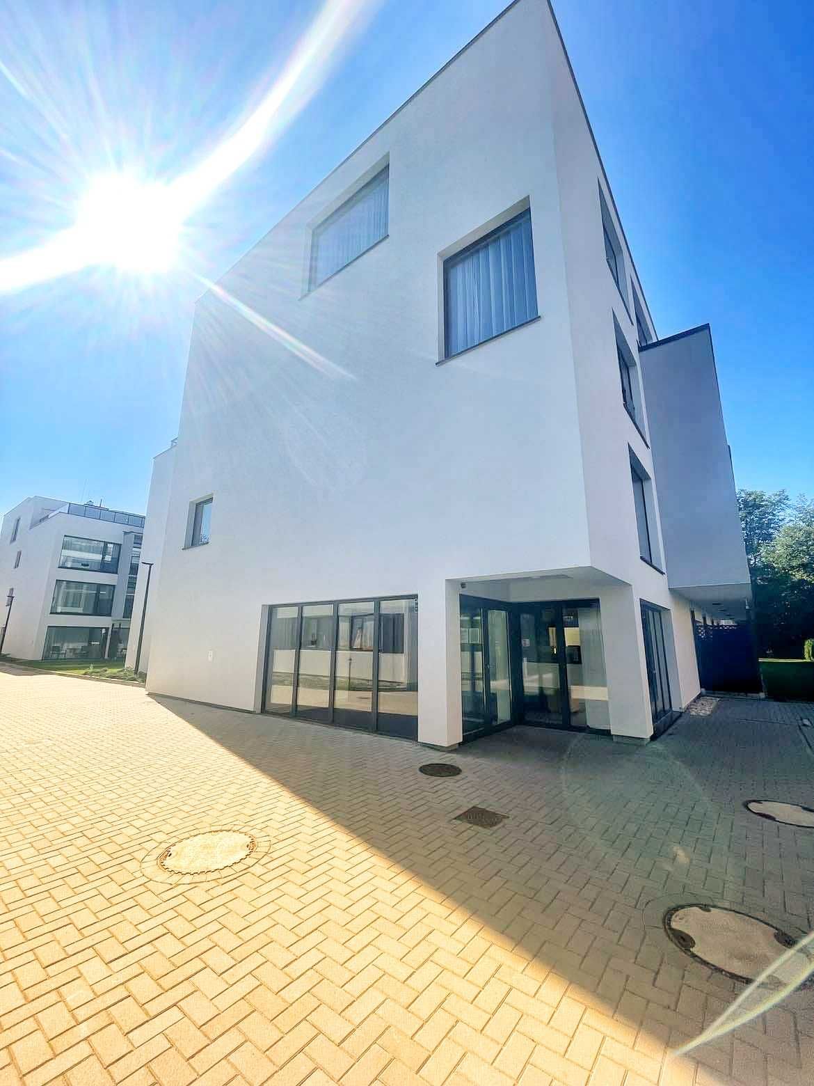 Apartament ROSA z klimatyzacją nad morzem Kołobrzeg /  MAJÓWKA