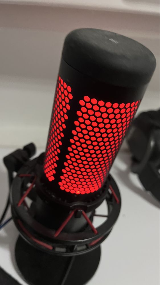 Микрафон HyperX QuadCast