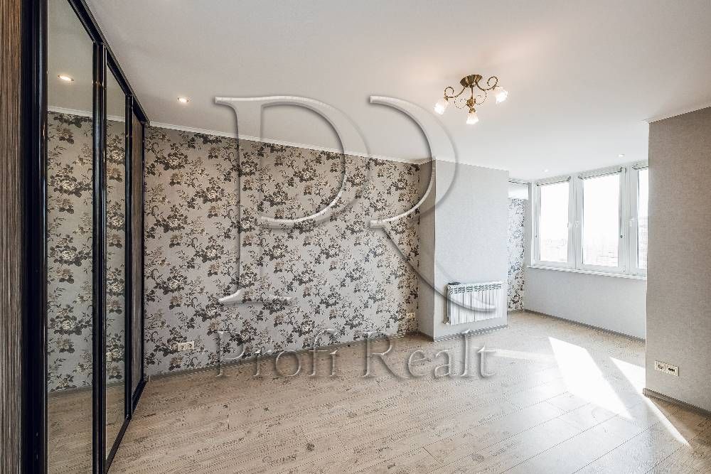 Продаж 6 кімн. дворівневої квартири вул. Анни Ахматової 30/ Позняки