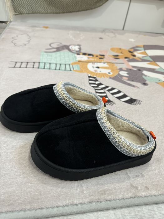 Дитячі уггі-тапочки