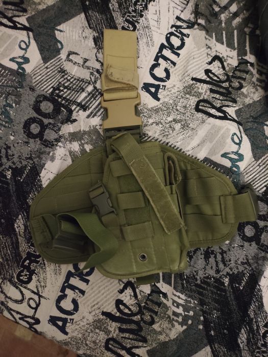 Кобура для пістолета.