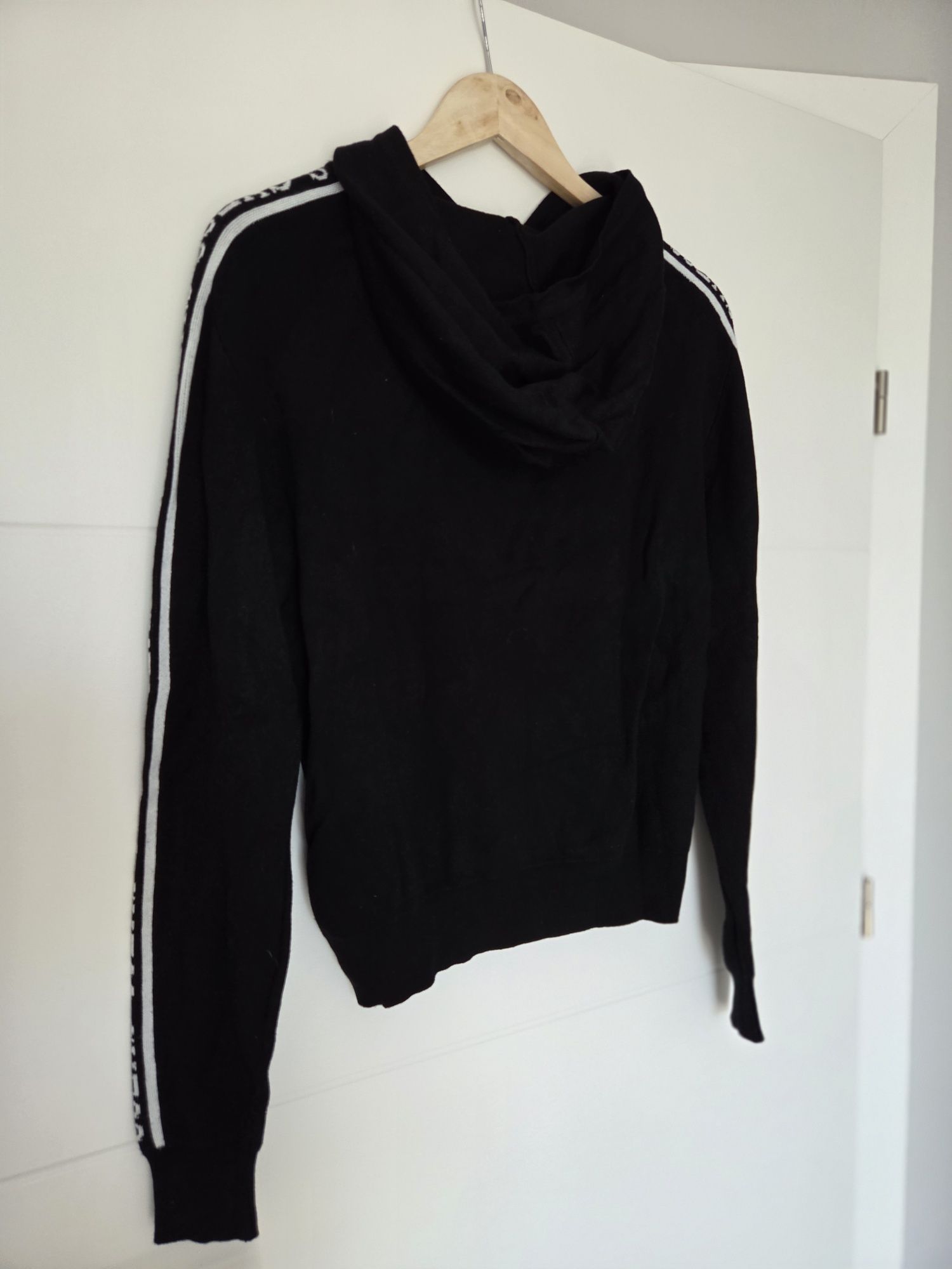 Guess bluza sweter z kapturem xs/s stan bdb polecam