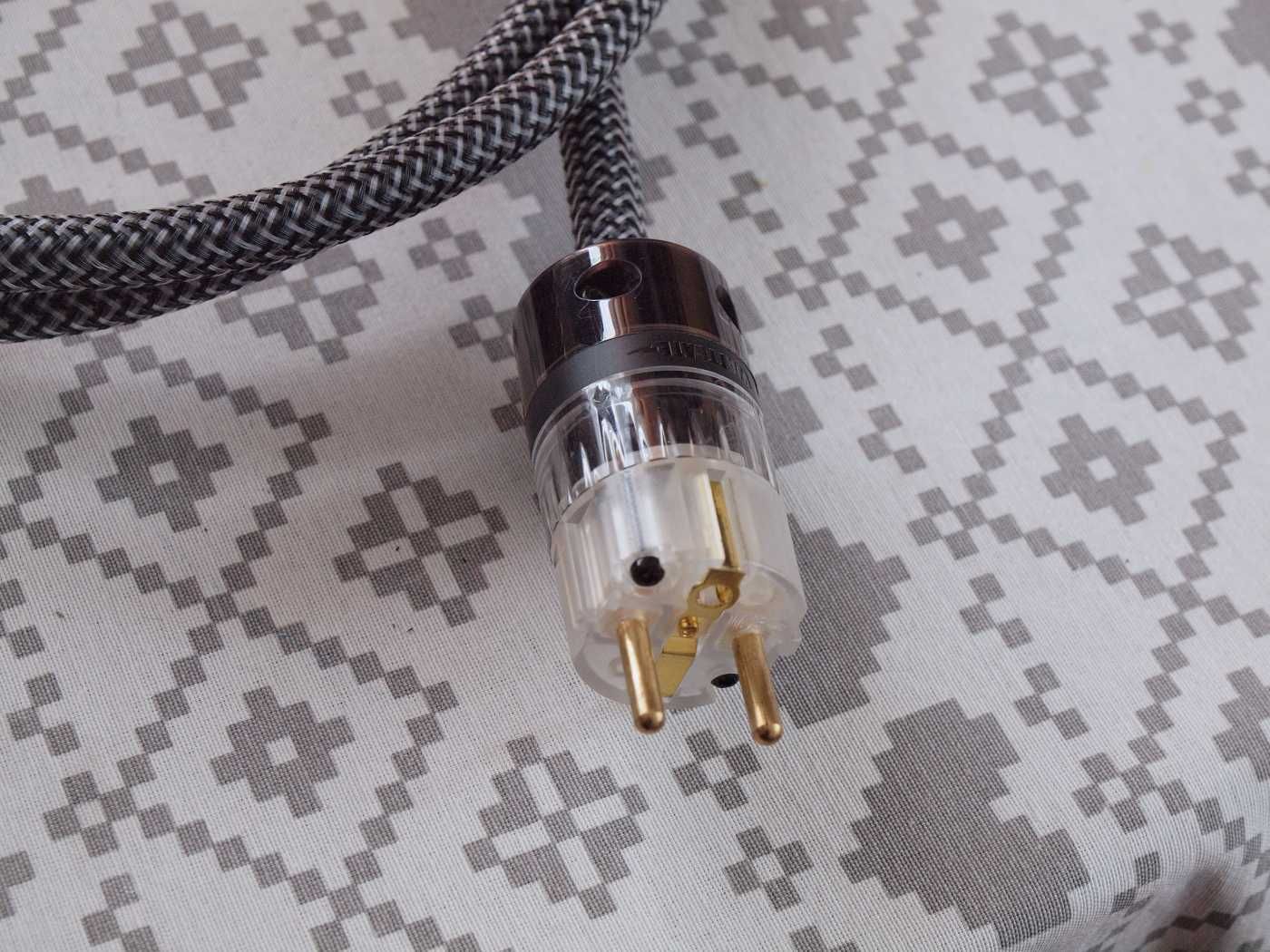 Polski kabel sieciowy