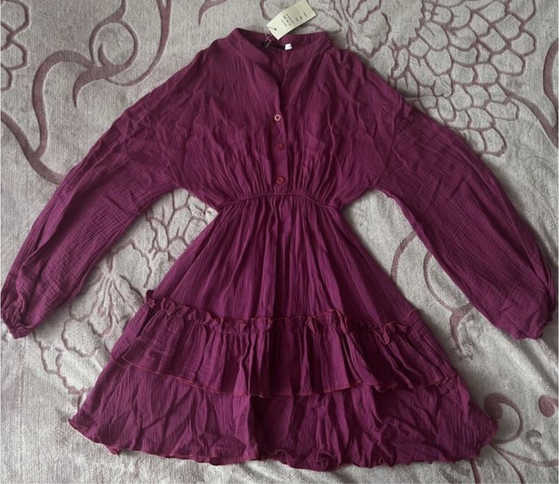 Муслінова сукня малинового кольору