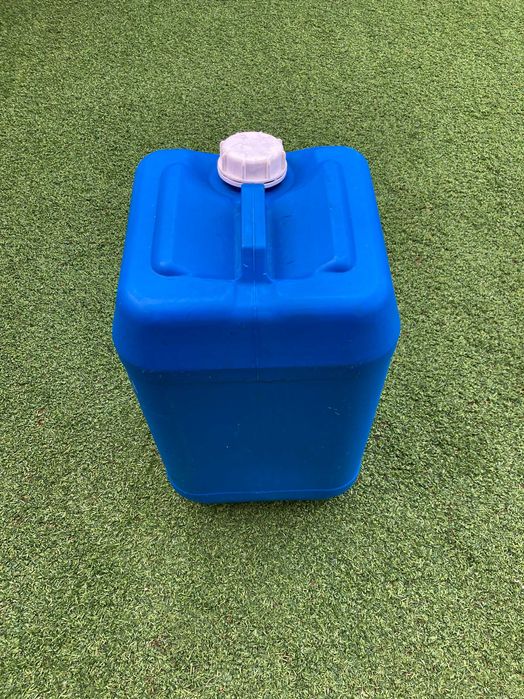 garrafões de 30L (altos)