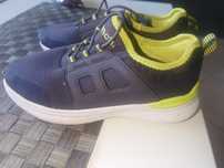 Buty snakersy bench