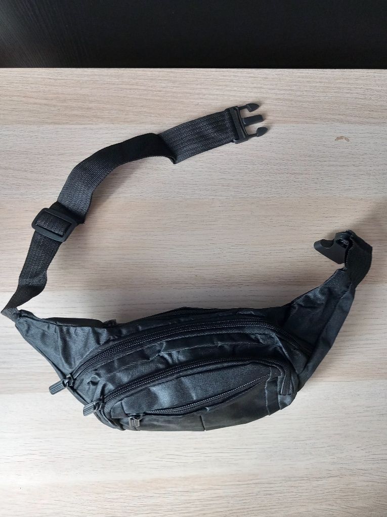 Saszetka nerka męska