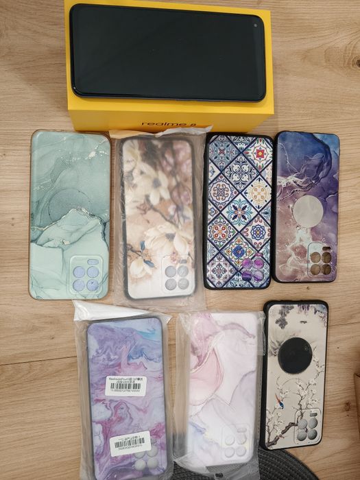 Smartfon realme 8 plus 7 etui