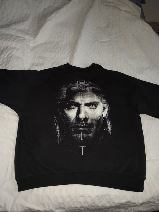 Світшот Відьмак Bershka M