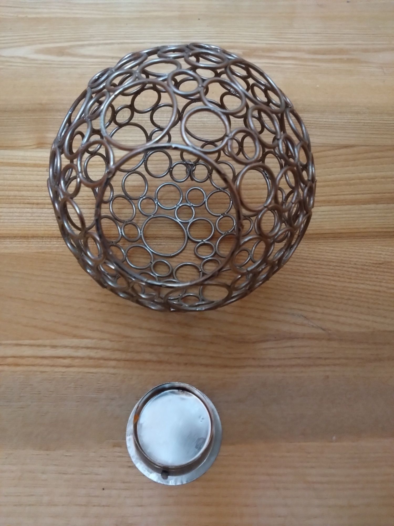 Świeczniki na tealight z dekoracyjną osłoną