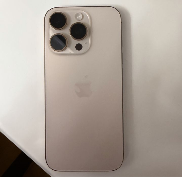 Sprzedam Iphone 16 PRO 256GB GOLD