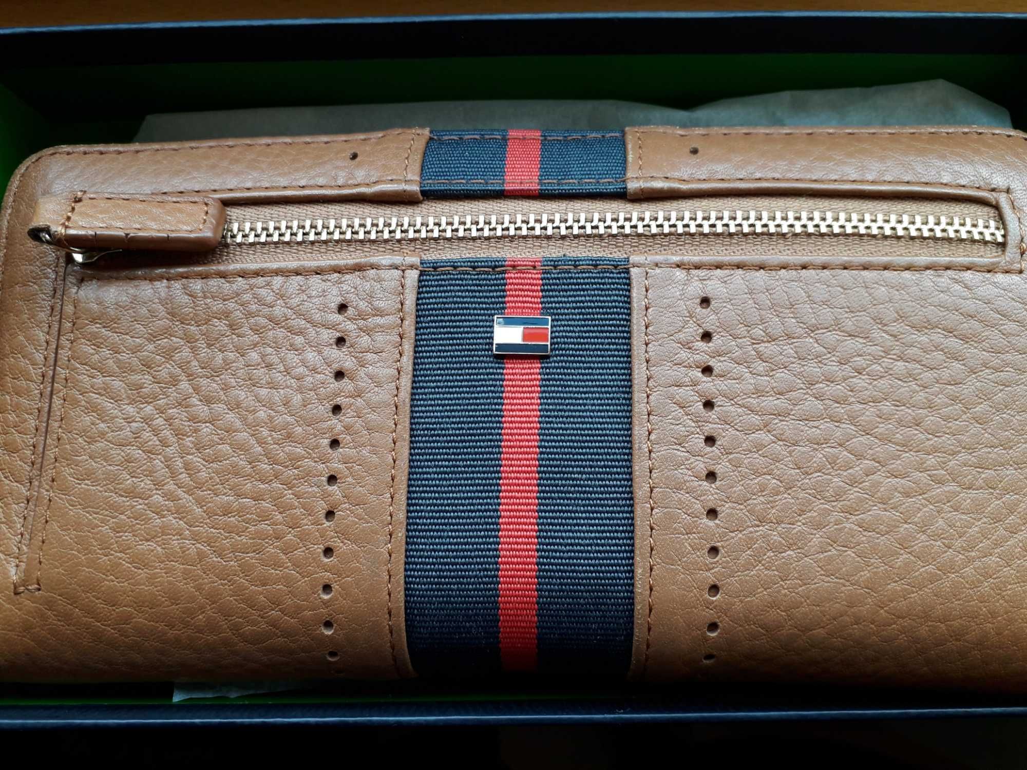 Porta moedas Tommy Hilfiger - Excelente!