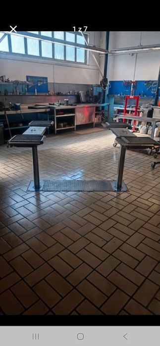 Podnośnik warsztatowy podposadzkowy