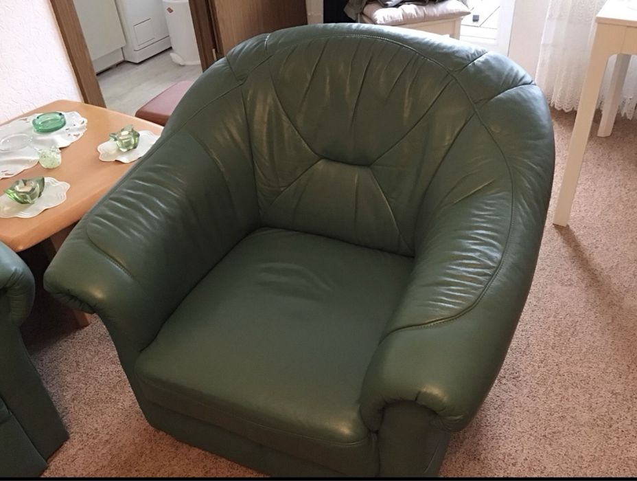 Шкіряні кутові розкладні дивани, шкіряні набори диванів, крісла