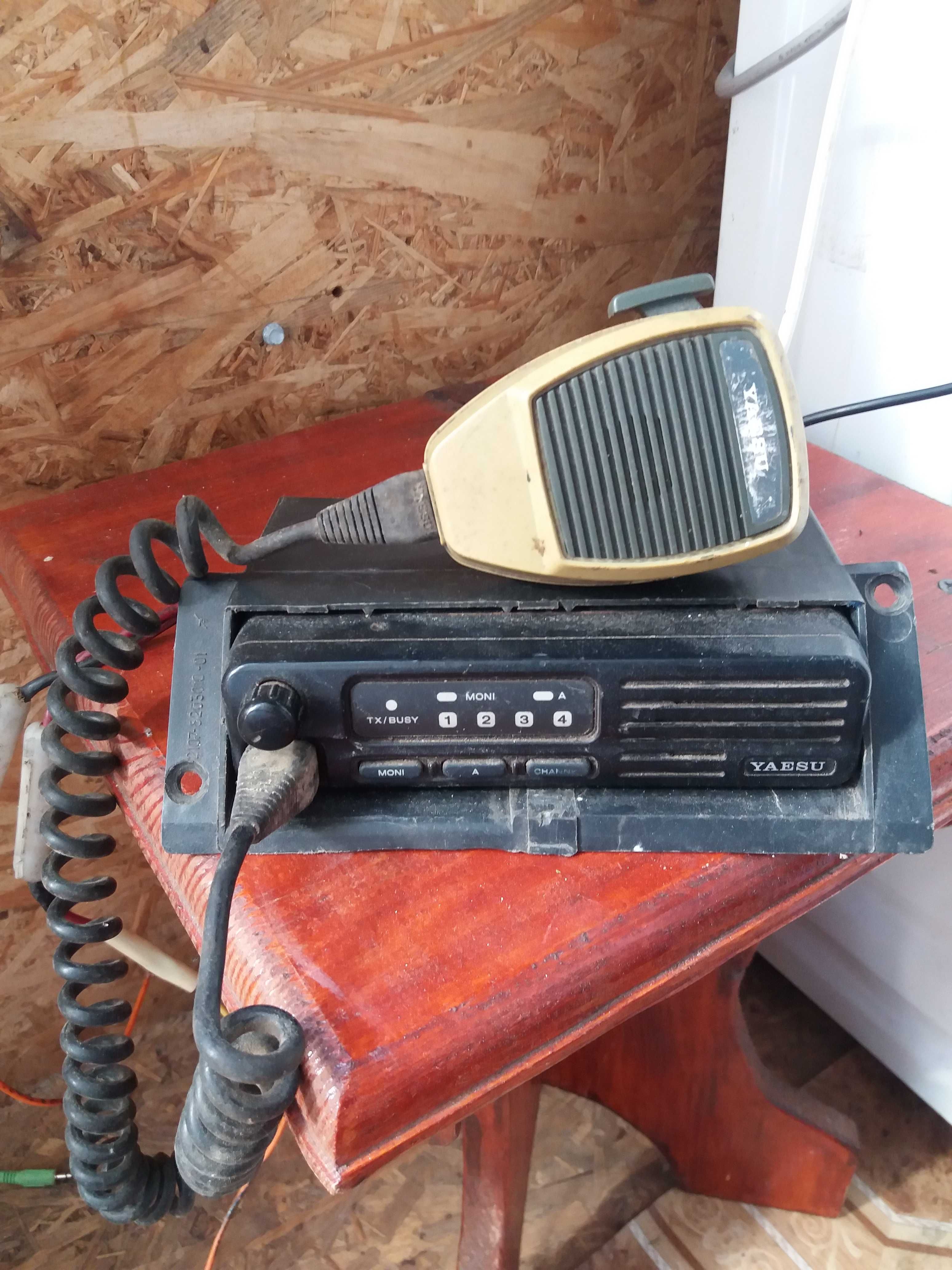 Продам рацию Yaesu 2000u