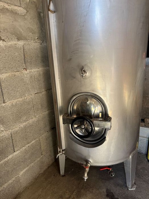 Cuba inox 600L usada