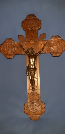 Krzyż rzeźbiony dębowy ogromny