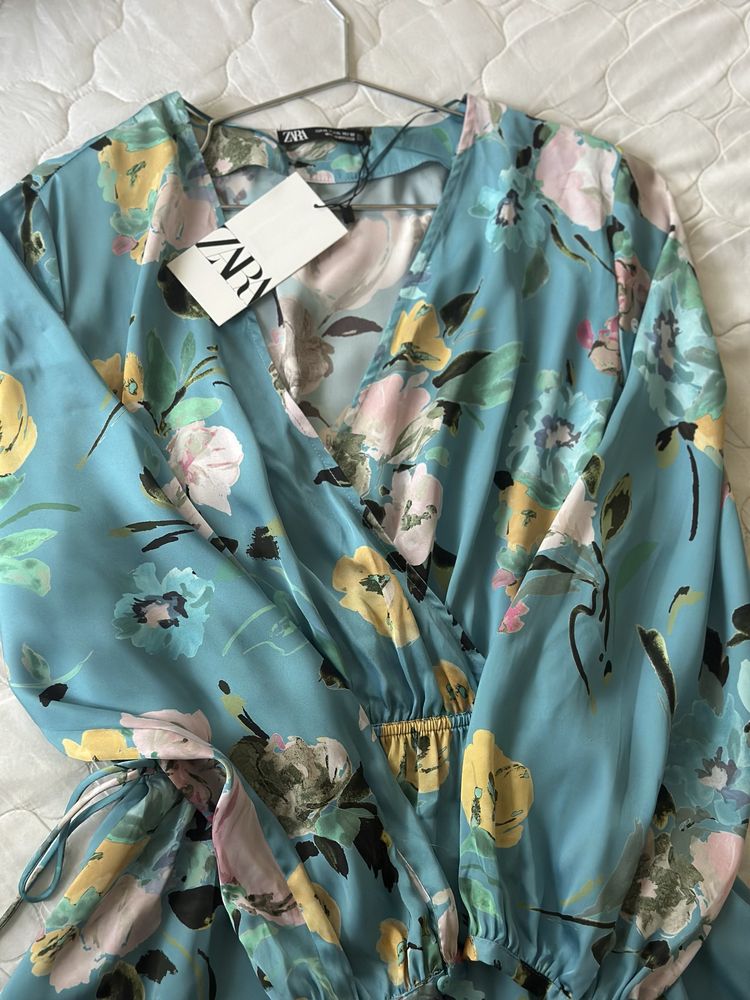 Нова сукня Zara, сатинова сукня, стильна сукня Zara