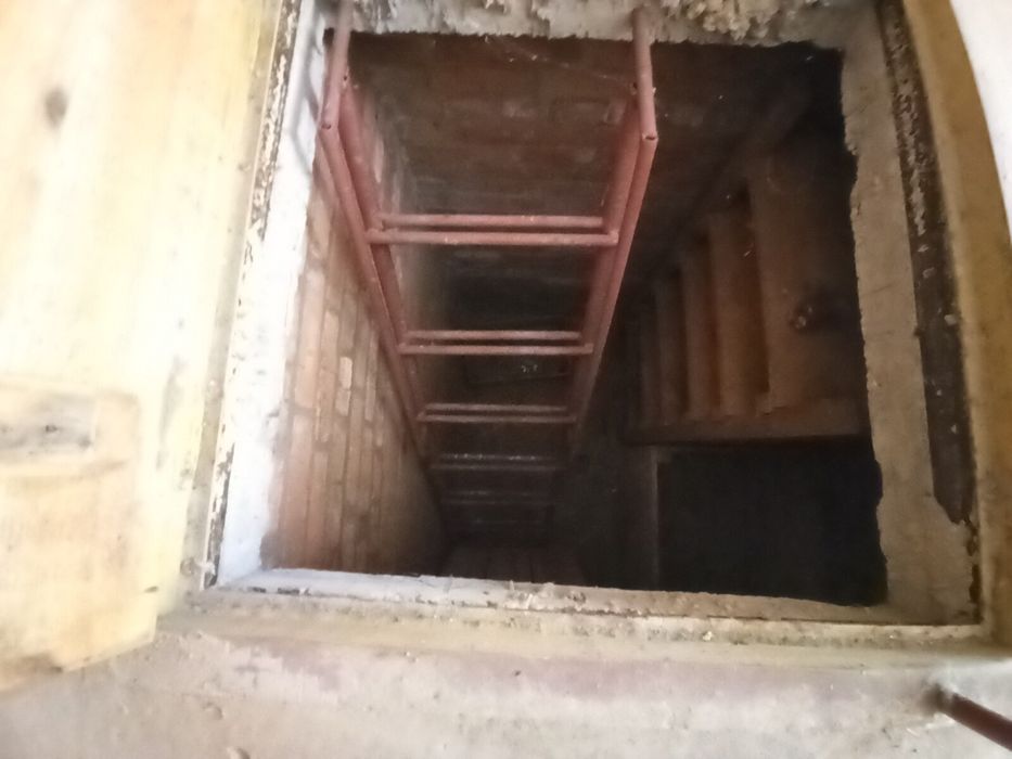 Продаж гаражу 25м2 з документами  Центр міста біля Хмільного