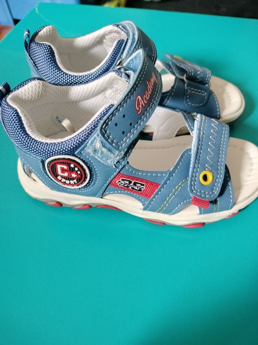 Sandálias menino novas