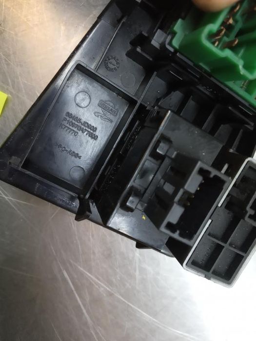 Comando / botão / interruptor multifunções NISSAN Qashqai/Qashqai+2 I