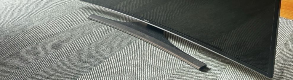 Suporte para Tv Samsung Ecra Curva ModeL: UE55JU6500K bom estado