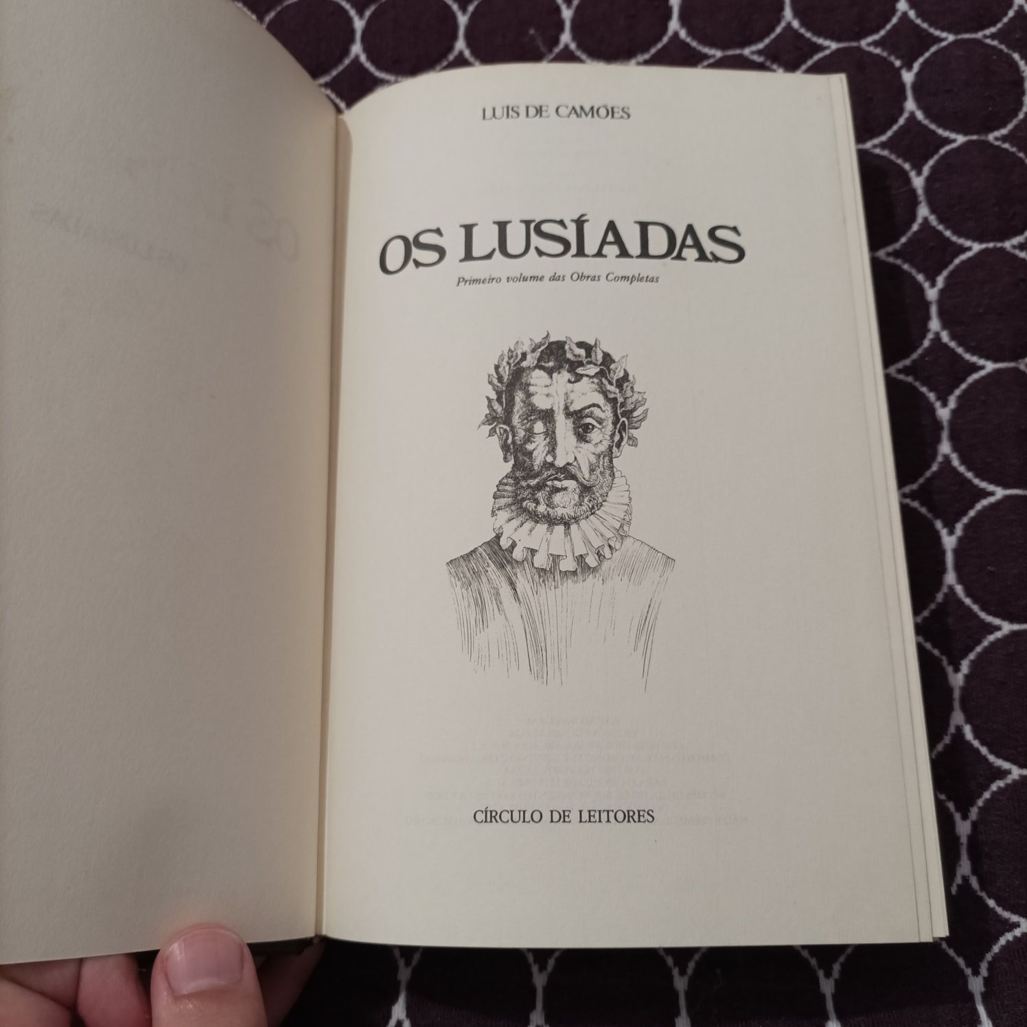 Livro Os Lusíadas de Luís de Camões