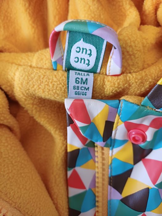 Casaco impermeável com capuz, 6M