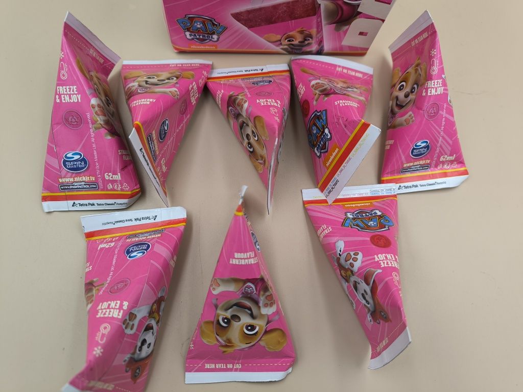 Paw Patrol Triangle Freeze Pops Strawberry mrożone lody Psi Patrol