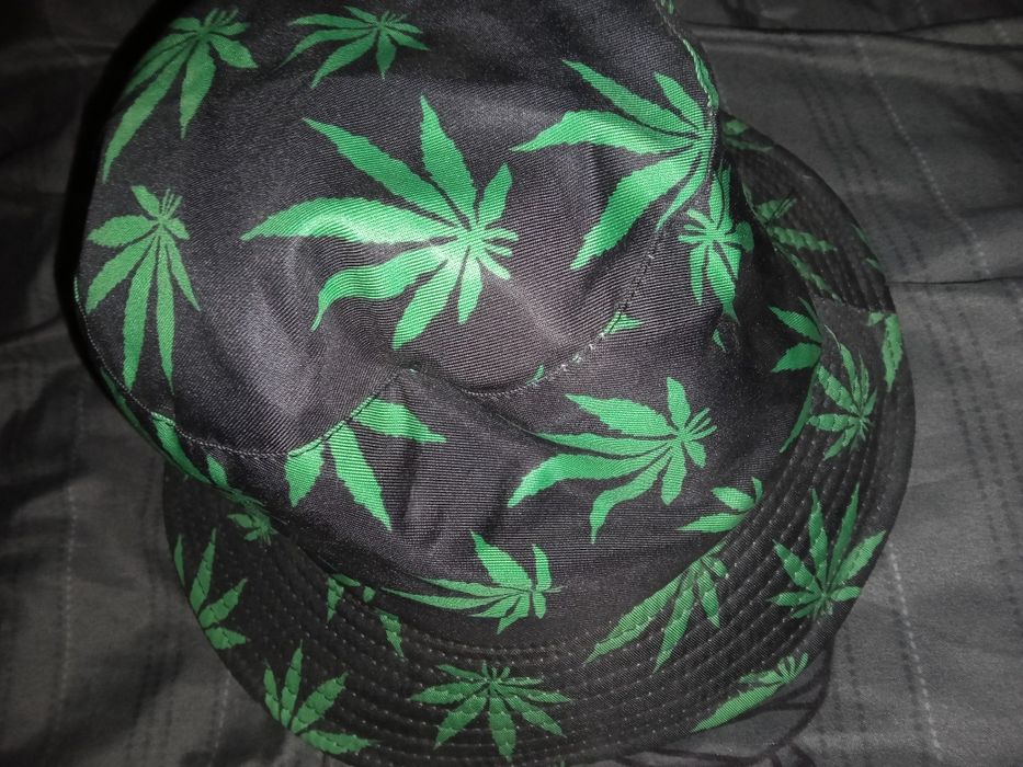 Kapelusz Czarny Bawełna Ganja Papryczka Unisex NOWY