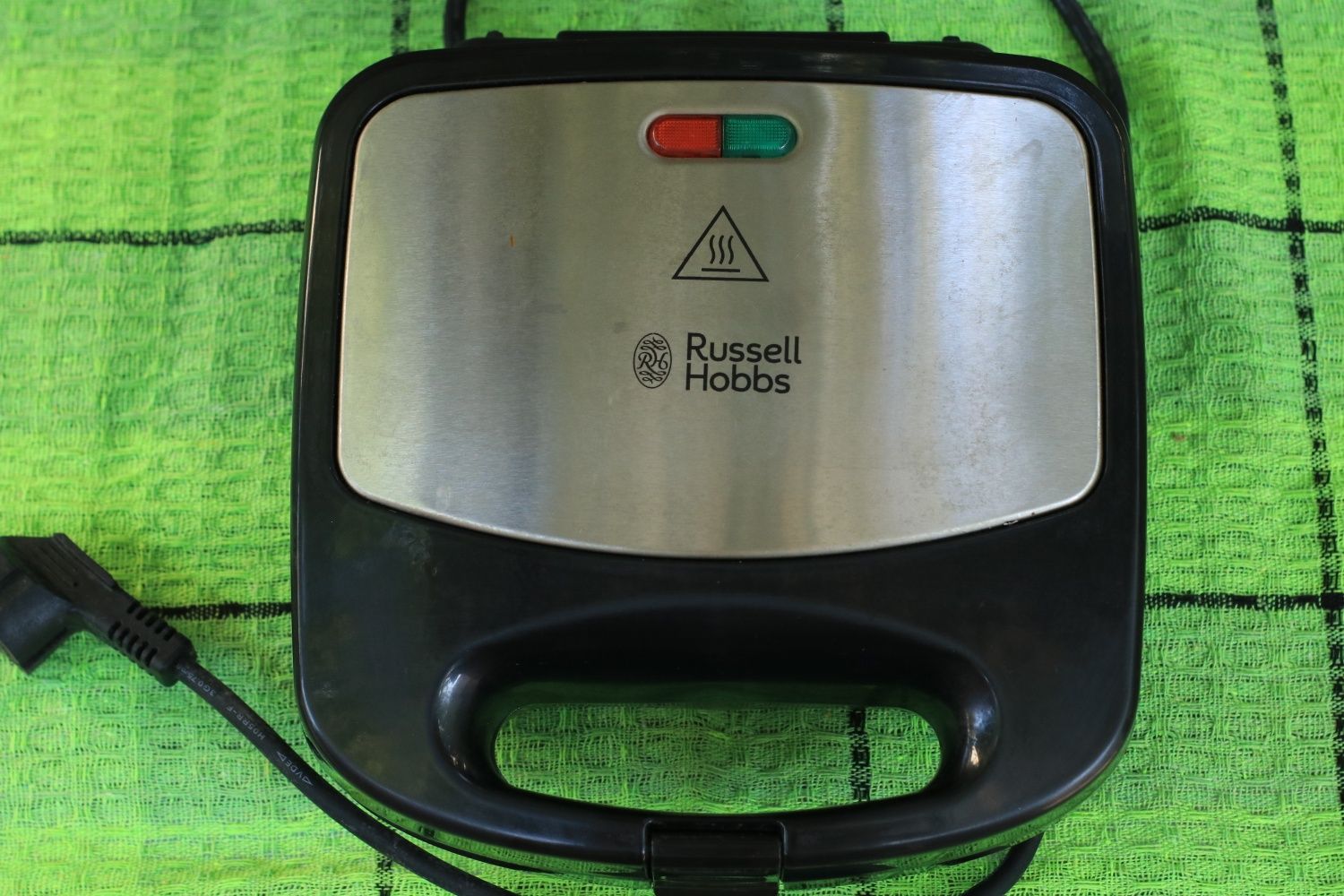 Бутербродниця/вафельниця/гриль Russell Hobbs
