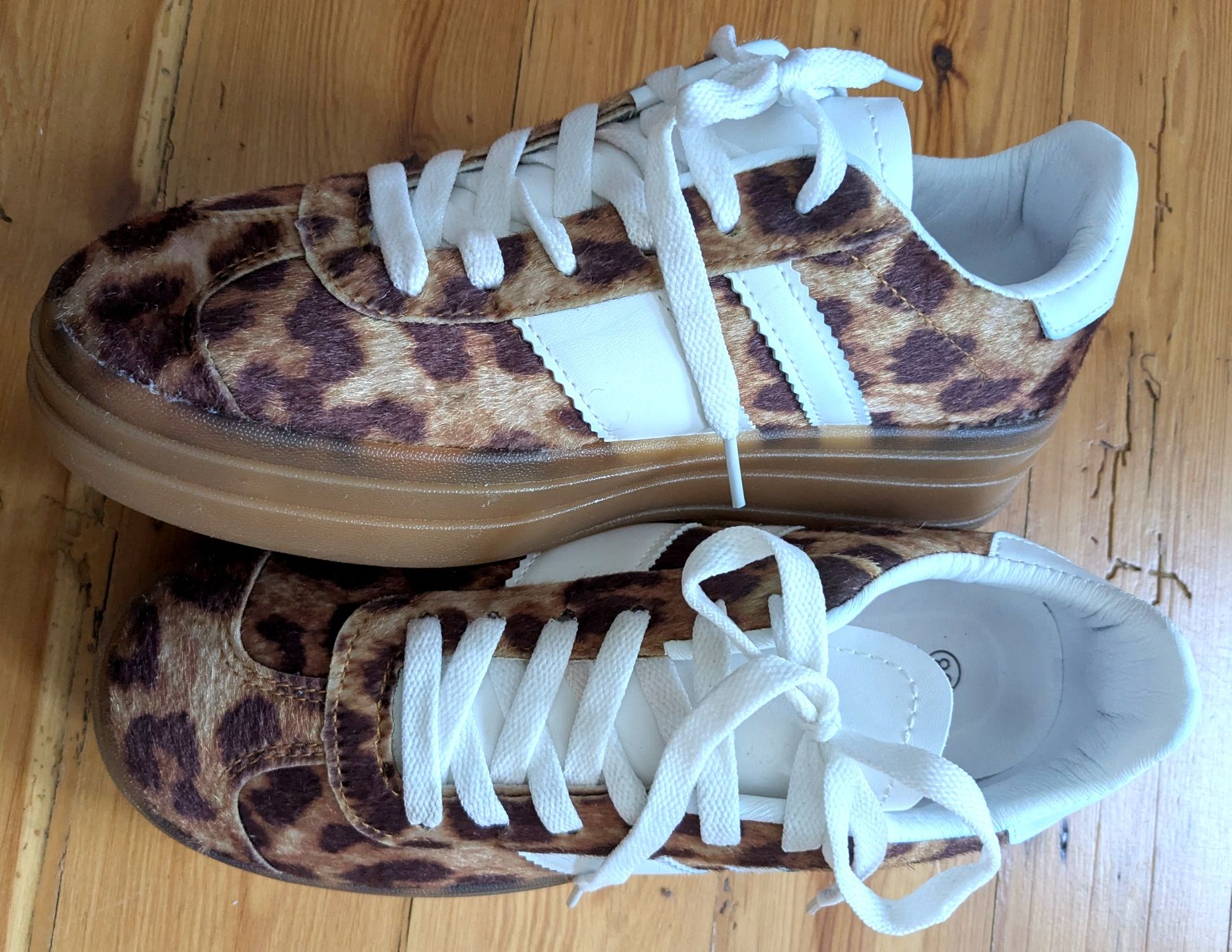 Sneakersy w panterkę rozm. 38