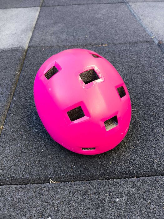 Kask na rolki rower hulajnogę dla dzieci B100 różowy DH001-XS 47-52cm