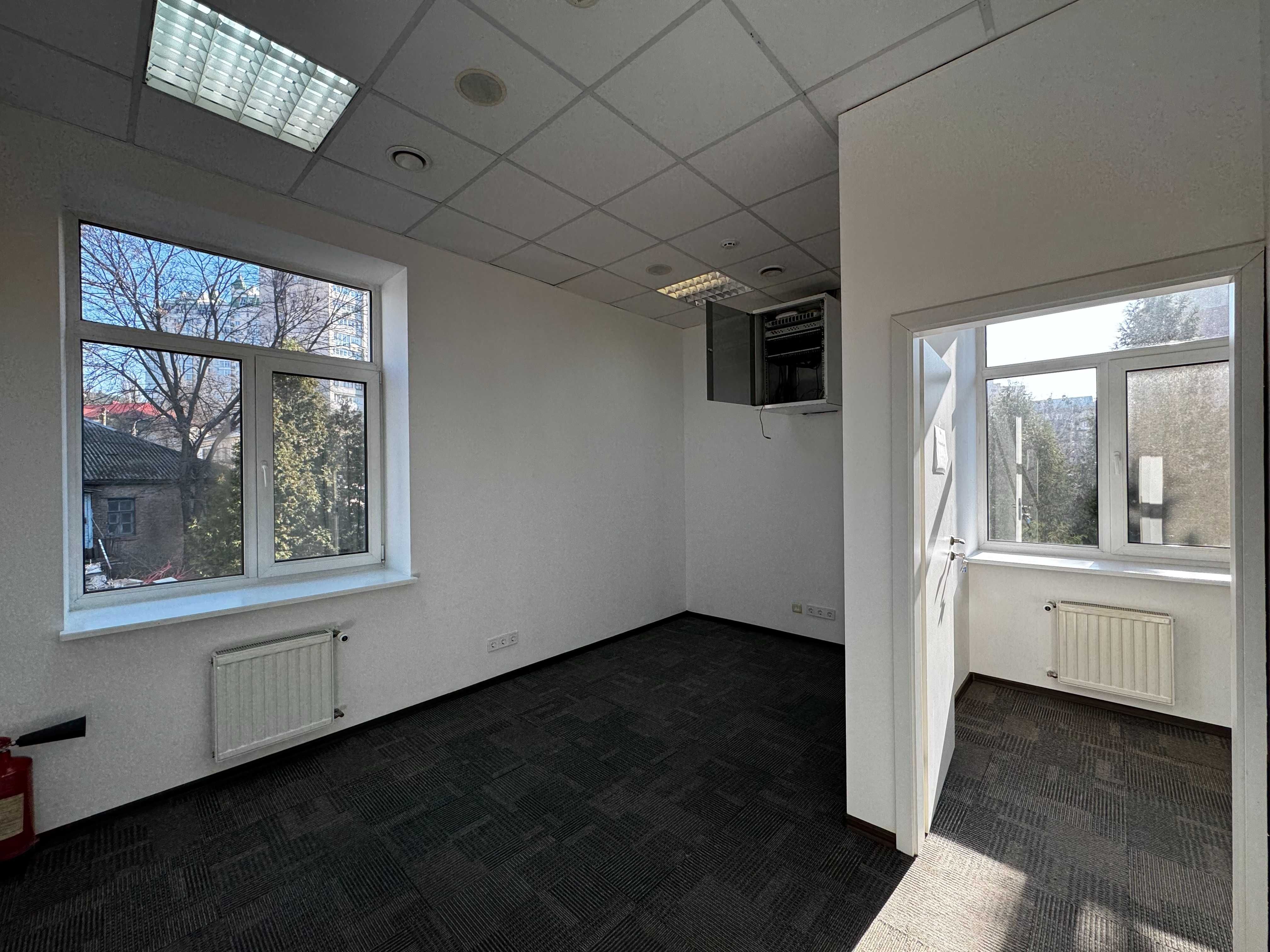 Оренда офісу 398, 80 м² у БЦ Форум Груп «Ділове містечко» офіс 1А-31