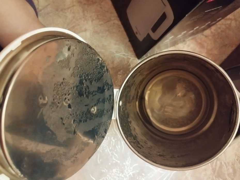 Електрочайник Wiren Liberton