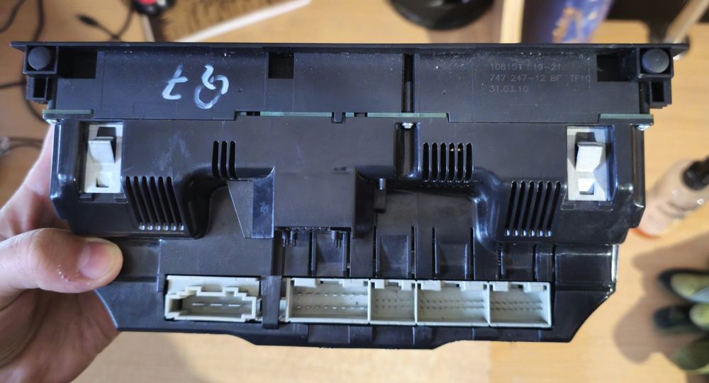 Блок управління кліматом Audi Q7 2010 4L0 820 043 AB