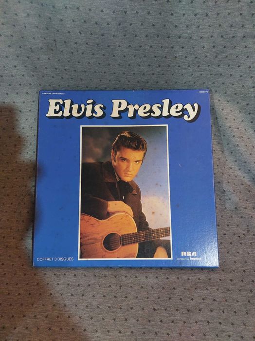 Discos de vinil elvis entre outros