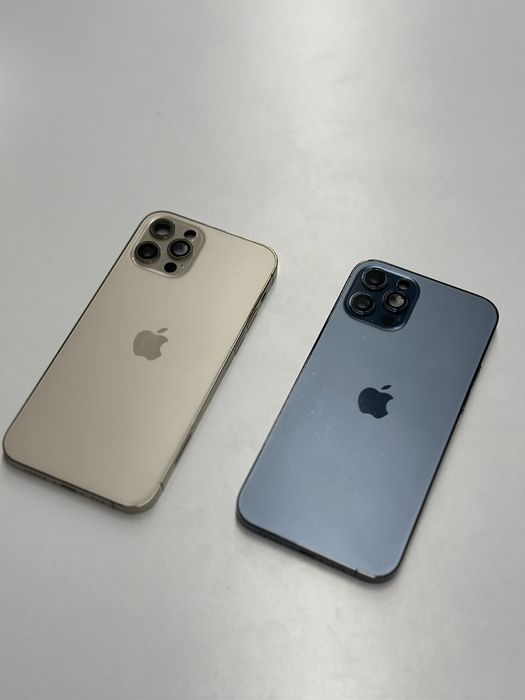 Оригінальний корпус IPhone