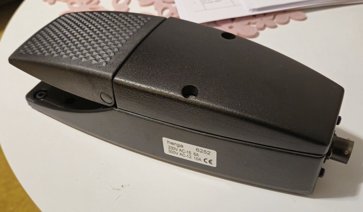 Footswitch krótkofalarski PTT Nożne YAESU ICOM KENWOOD Herga DX Contes