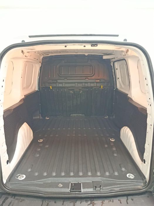 Opel combo 1.6 salvado
