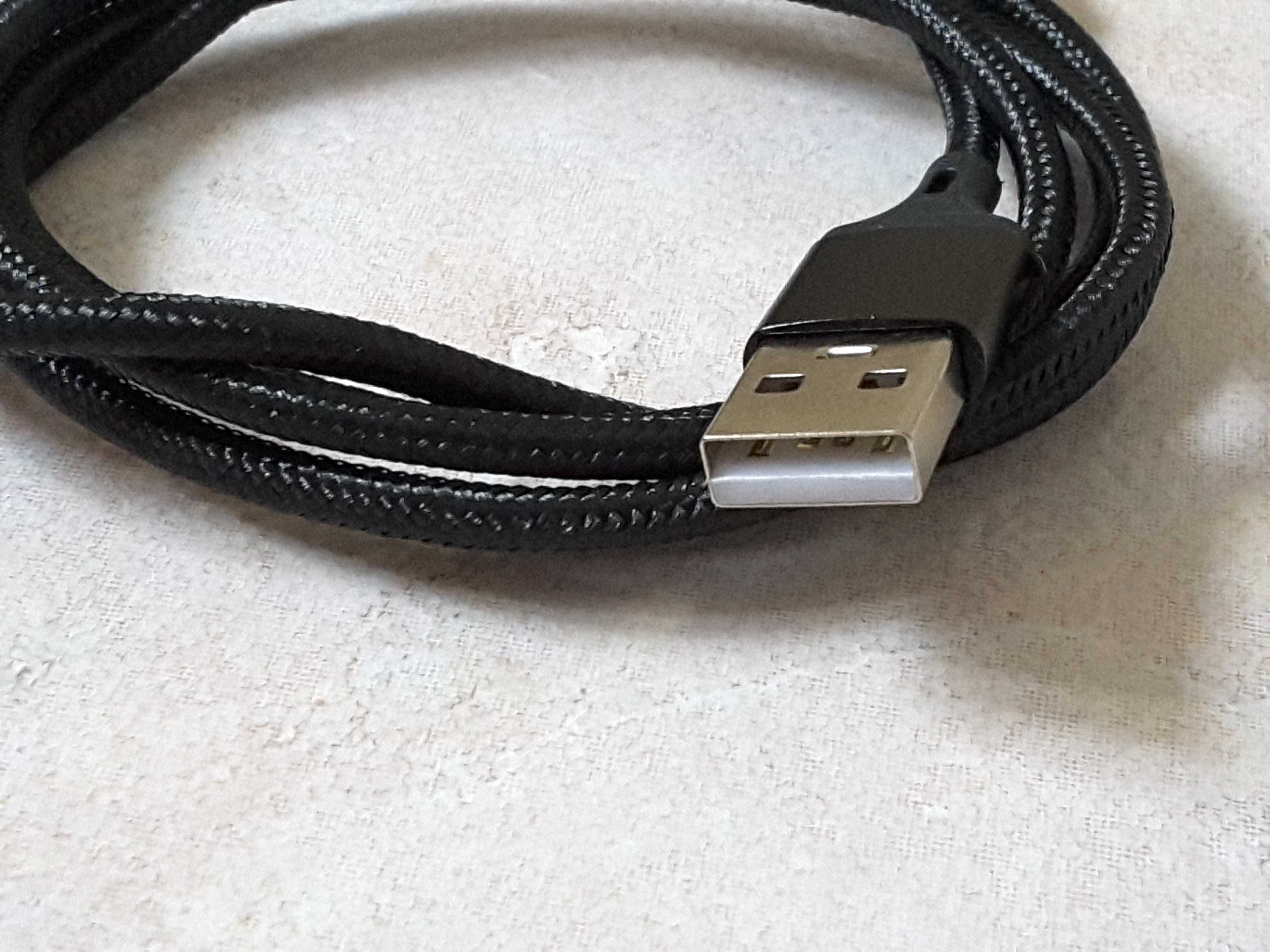 Kabel  USB C  +  micro USB + Apple   nowy