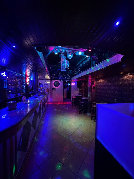 Trespasse de Bar totalmente operacional