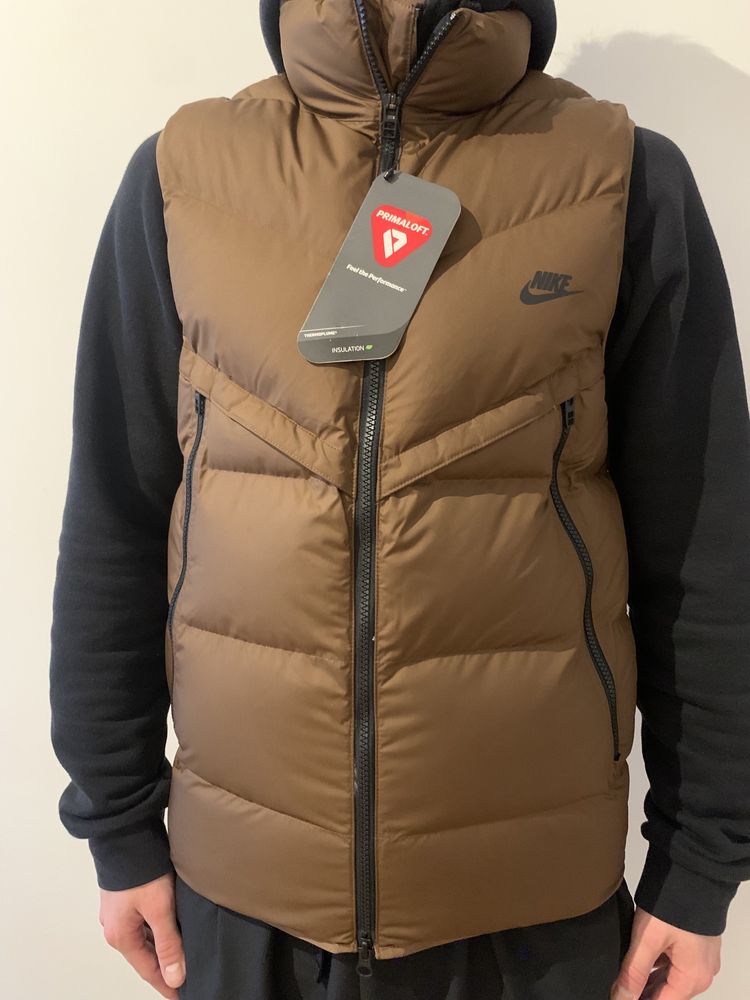 Жилетка Nike Storm-Fit Windrunner PRIMALOFT