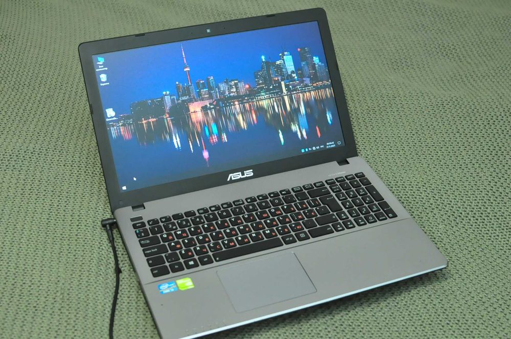 Мощный Ноутбук Asus R510j (Core i3/8Gb/500gb/video 2Gb)