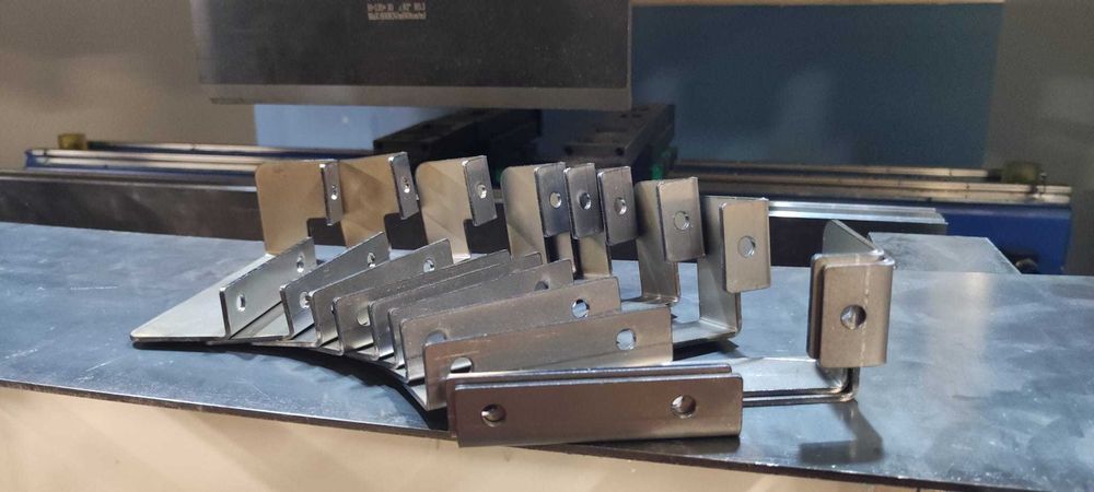 cięcie laserowe blach stalowych, nierdzewnych i aluminiowych