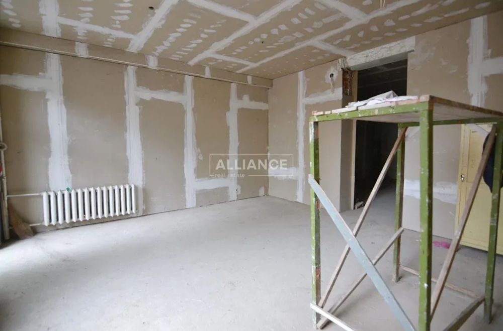 Фасадне приміщення центр міста, вул. Бельведерська